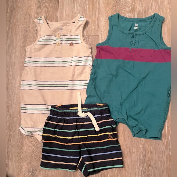 Baby Gap Bundle: Multicolor/Gender Neutral/Boy - Picture 1 of 4